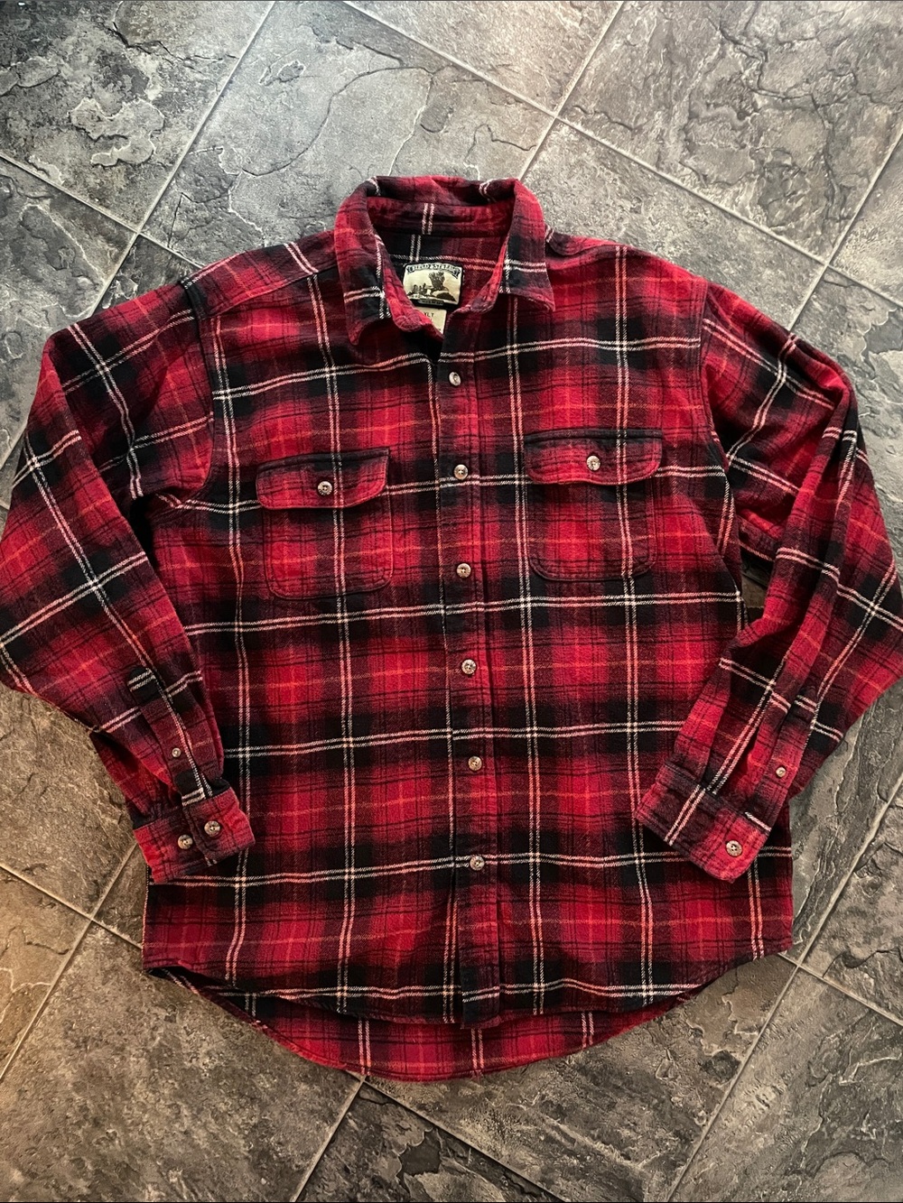 FIELD & STREAM Classic Red Plaid Flannel Button-Up Cottagecore Outdoor Shirt